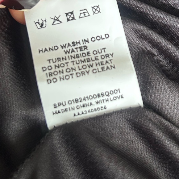 (NWT) Bloomchic - Black Floral Long Sleeve Top - Picture 4 of 9